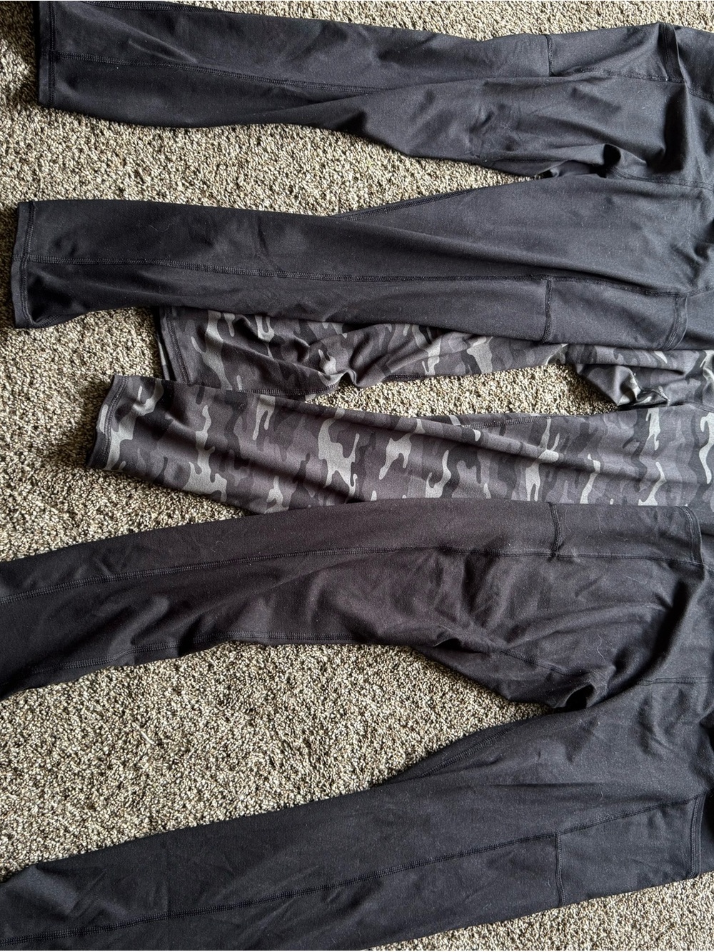 Women's Black & Gray Camo Leggings - Sleek Everyday Activewear